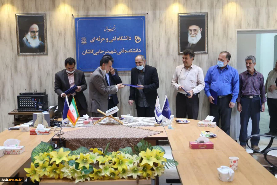 برگزاری جلسه تکریم جانبازان و ایثارگران جنگ تحمیلی به مناسبت هفته دفاع مقدس در دانشکده فنی شهید رجائی کاشان 4