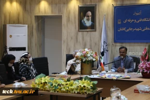 مراسم رونمایی از کتاب در دانشکده فنی شهید رجائی کاشان 8
