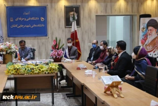 مراسم رونمایی از کتاب در دانشکده فنی شهید رجائی کاشان 9