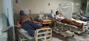 اهدای خون تعدادی از کارکنان دانشکده فنی شهید رجائی کاشان 3