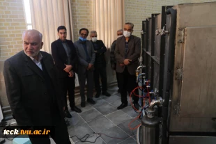 بازدید سردار جواد نائینی کفیل نمایندگی مردم کاشان و آران و بیدگل در مجلس شورا از هسته های فناور مرکز رشد و خلاقیت دانشکده فنی شهید رجائی پسران کاشان 5
