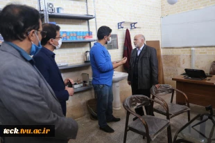 بازدید سردار جواد نائینی کفیل نمایندگی مردم کاشان و آران و بیدگل در مجلس شورا از هسته های فناور مرکز رشد و خلاقیت دانشکده فنی شهید رجائی پسران کاشان 12