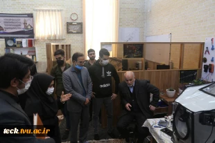 بازدید سردار جواد نائینی کفیل نمایندگی مردم کاشان و آران و بیدگل در مجلس شورا از هسته های فناور مرکز رشد و خلاقیت دانشکده فنی شهید رجائی پسران کاشان 14