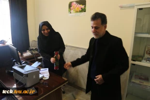 تجلیل از بانوان شاغل در دانشکده فنی شهید رجائی کاشان به مناسبت فرارسیدن ولادت باسعادت حضرت فاطمه زهرا سلام الله و روز زن 6