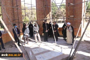 تجدید عهد و پیمان با شهیدان انقلاب اسلامی در چهل و سومین سالگرد پیروزی انقلاب با حضور بر مزار شریف شهدای گمنام دانشکده فنی شهید رجائی کاشان 10