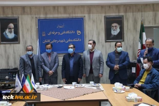 بازدید فرماندار محترم شهرستان کاشان آقای دکتر محمدشریف زارعی از دانشکده فنی شهید رجائی کاشان 17