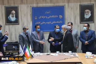 بازدید فرماندار محترم شهرستان کاشان آقای دکتر محمدشریف زارعی از دانشکده فنی شهید رجائی کاشان 23
