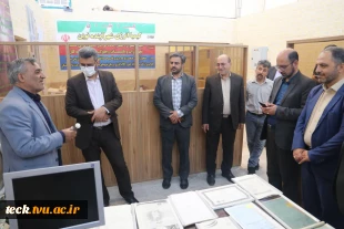 بازدید مسئول بسیج اساتید استان اصفهان و هیئت همراه از توانمندی های هسته های فناور مرکز  رشد، خلاقیت و نوآوری دانشکده فنی شهید رجائی کاشان 12