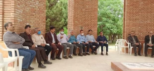 تجدید عهد و میثاق با شهدای گمنام مدفون در دانشکده فنی شهید رجائی کاشان در روز سوم خرداد 8