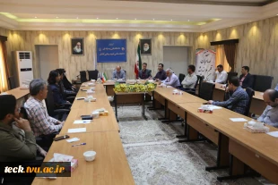 برگزاری جلسه هماهنگی و تبادل نظر بین عوامل قبل از برگزاری آزمون های پایان سال در دانشکده فنی شهید رجائی کاشان 6