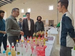 بازدید دکتر فرجی معاون فناوری و رئیس پارک علم و فناوری غیاث الدین جمشید کاشانی دانشگاه کاشان از بازارچه دانشجویی 3