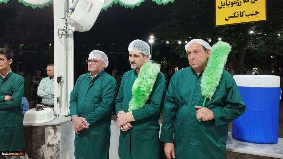 حضور کارکنان و دانشجویان دانشکده فنی و حرفه ای شهید رجایی کاشان در چایخانه حضرت رضا علیه السلام 6
