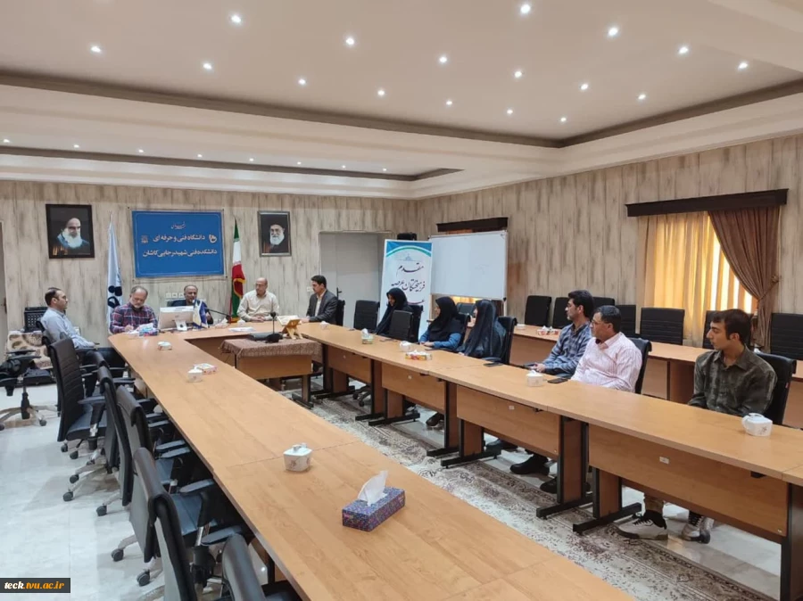 مسئول هادیان سیاسی سپاه صاحب الزمان (عج) مطرح کرد :
ایجاد بی اعتمادی ، توطئه دشمن برای کاهش مشارکت مردم در انتخابات ریاست جمهوری
 4