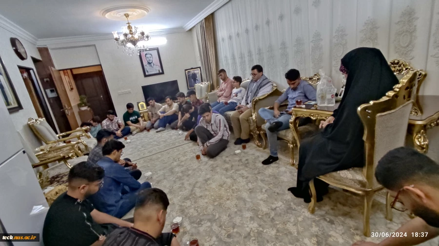 دیدار دانشجویان با خانواده دانشجوی شهید دانیال رضازاده در مشهد مقدس 4