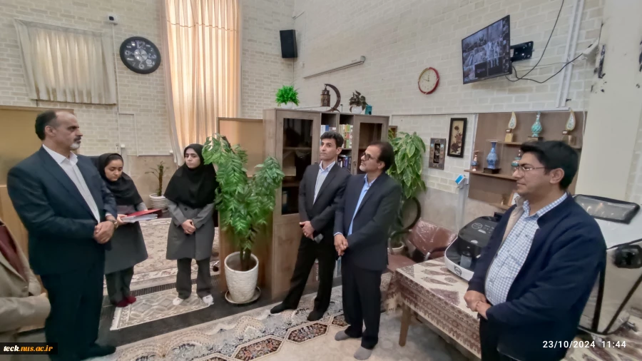 بازدید معاون اداری و مالی دانشگاه ملی مهارت از مرکز رشد شهید رجایی 2