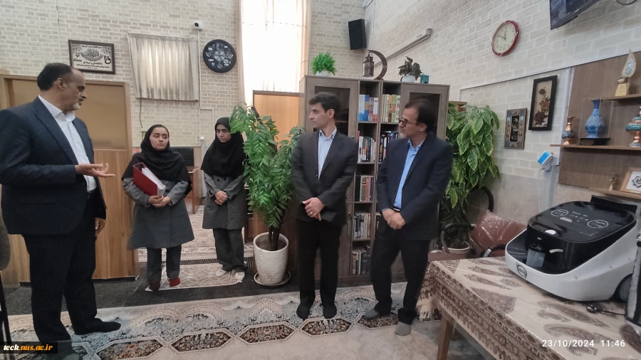 بازدید معاون اداری و مالی دانشگاه ملی مهارت از مرکز رشد شهید رجایی 3