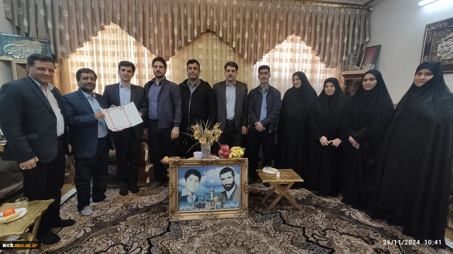 دیدار کارکنان دانشگاه ملی مهارت شهید رجایی کاشان با خانواده شهیدان رحیمی نصرآبادی 4