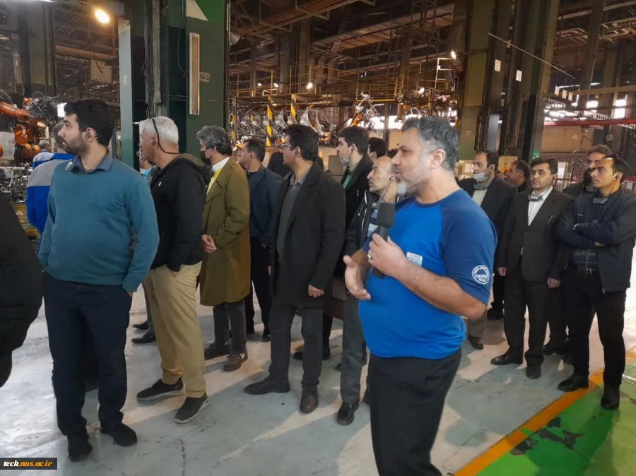 بازدید جمعی از اساتید و کارکنان از کارخانه ایران خودرو 4